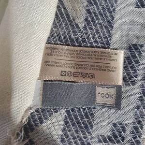 Elegant Blue and Cream Scarf